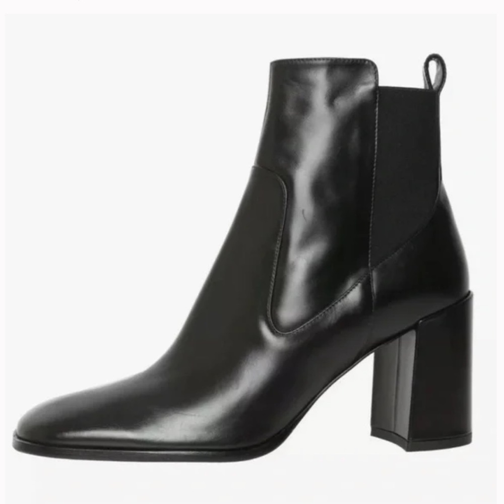 Via Spiga Delaney Heeled Chelsea Boots